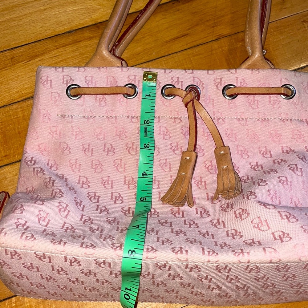 EUC Dooney & Bourke Small Satchel Bag